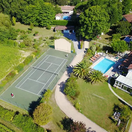 Domaine De Millox Bed & Breakfast 3*