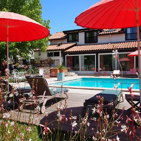 Domaine De Millox 4*