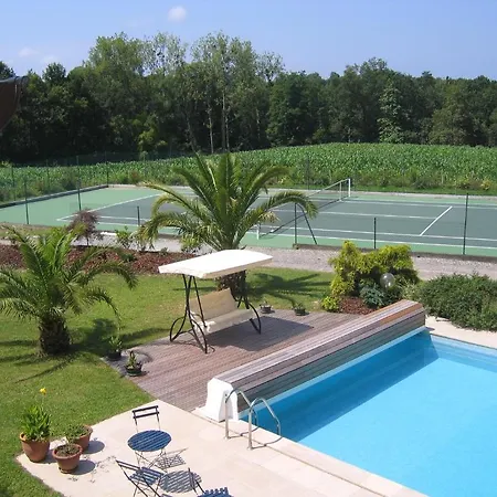 Bed & Breakfast Domaine De Millox