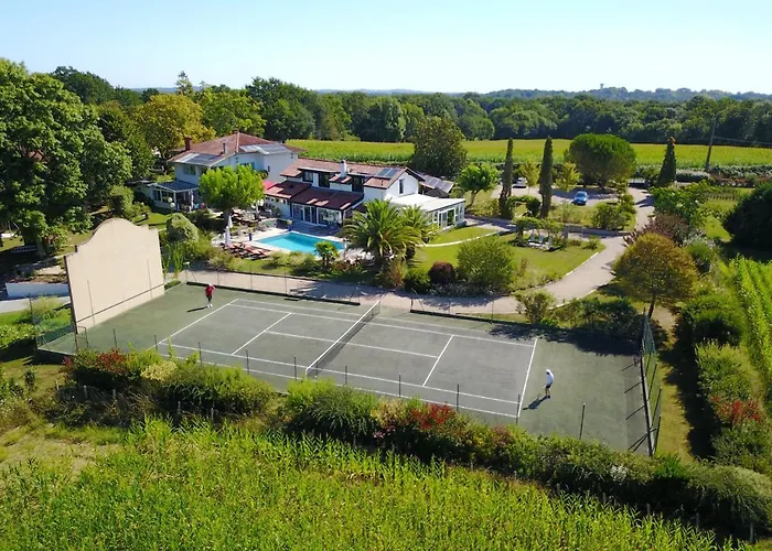 米尔洛克斯葡萄园住宿加早餐旅馆 4* Saint-André-de-Seignaux