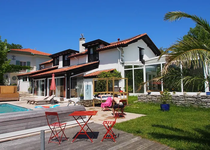 Domaine De Millox 4* Saint-André-de-Seignaux